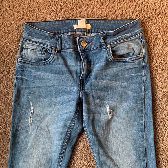 Forever 21 Denim Skinny Jeans - Picture 6 of 7